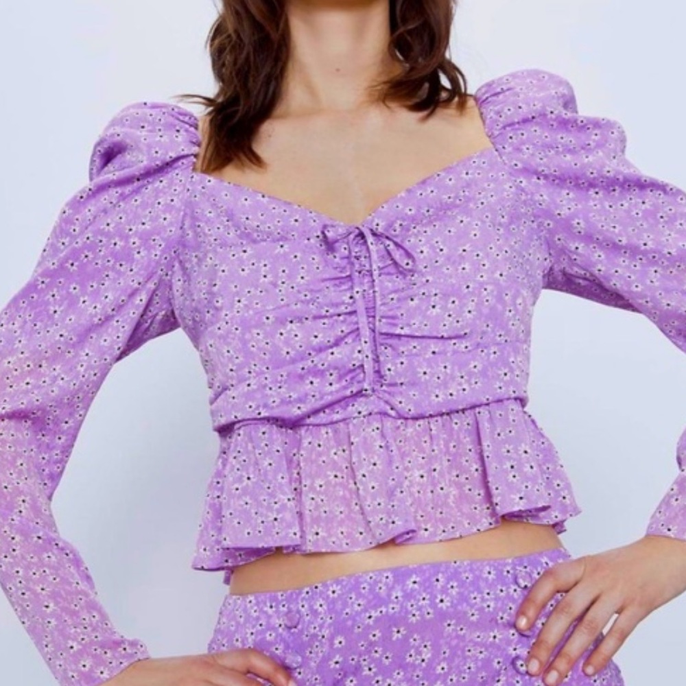 NWT ZARA Daisy Puff Sleeve Blouse